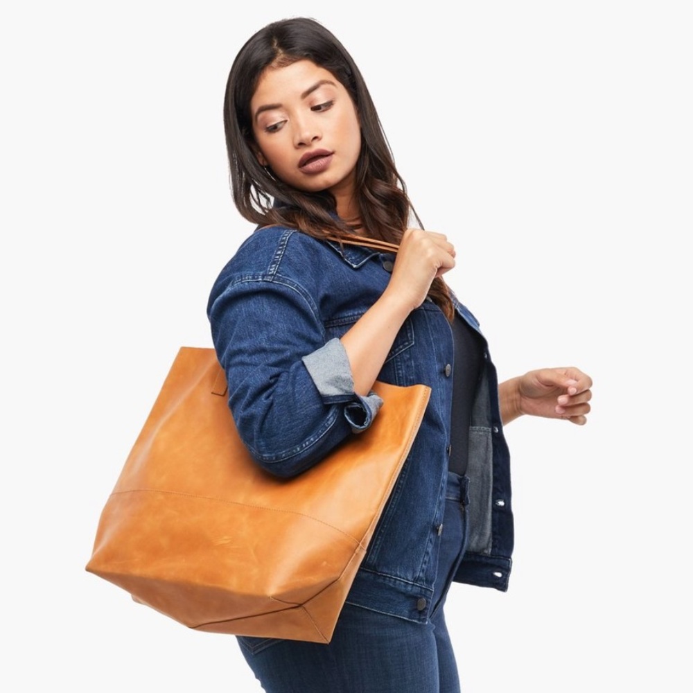 Able, Mamuye classic cognac tote!
